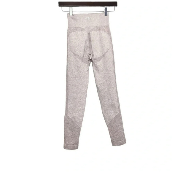 Abyl Seamless Leggings Capri Pink Blush Pull On Stretchy Size XS - Picture 3 of 5